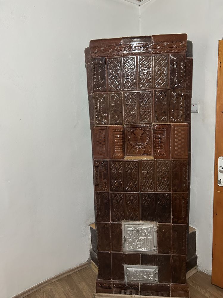 Vand sobă de teracotă pe colț ,stare foarte buna
