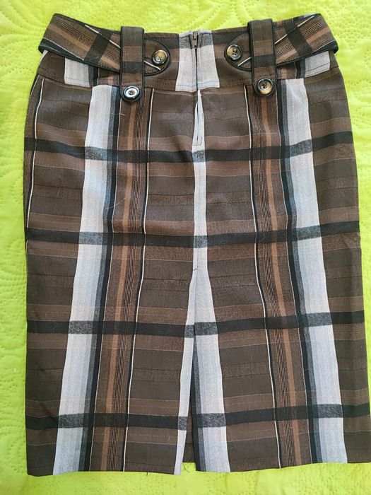 Продавам елегантна пола