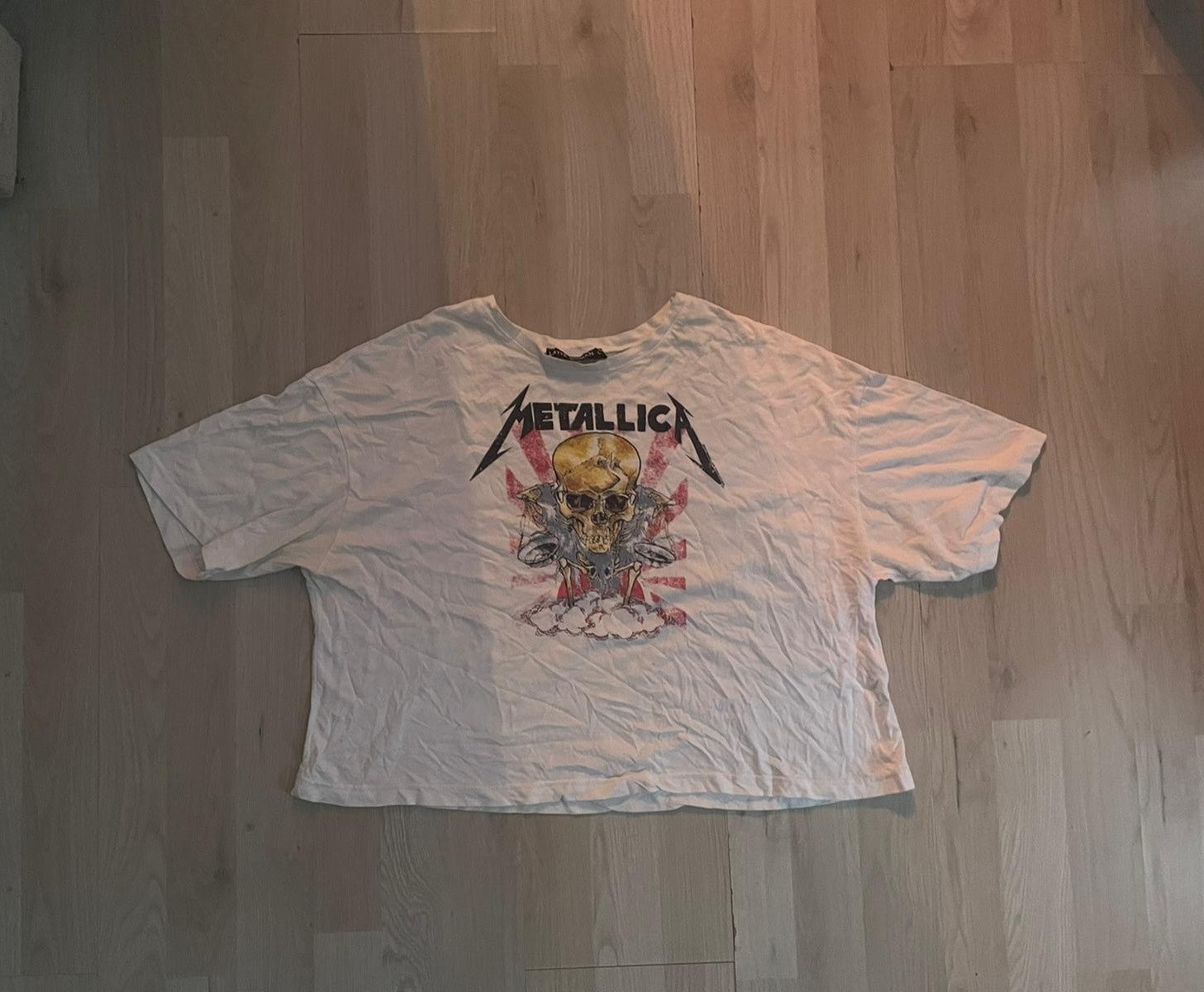 Metallica crop top