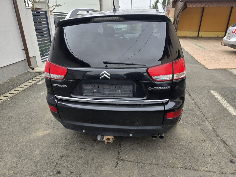 Citroen C-Crosser