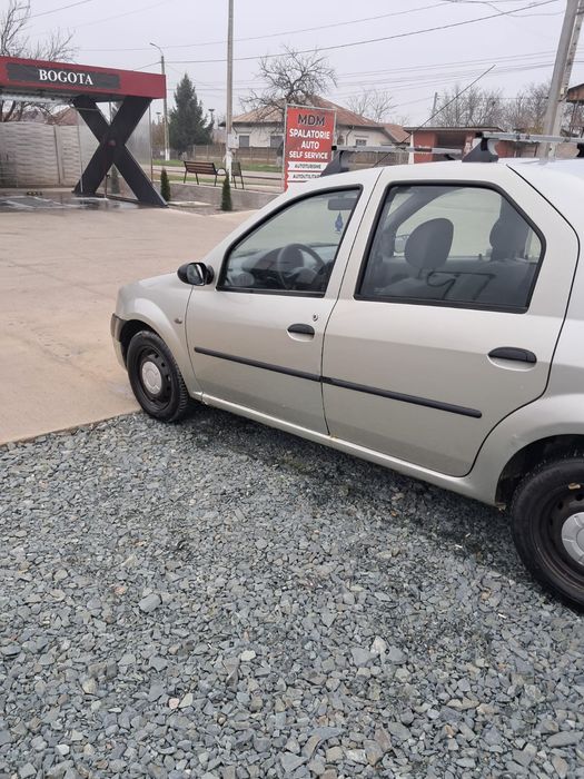 Proprietar vând Dacia Logan 1,5 dizel an 2006