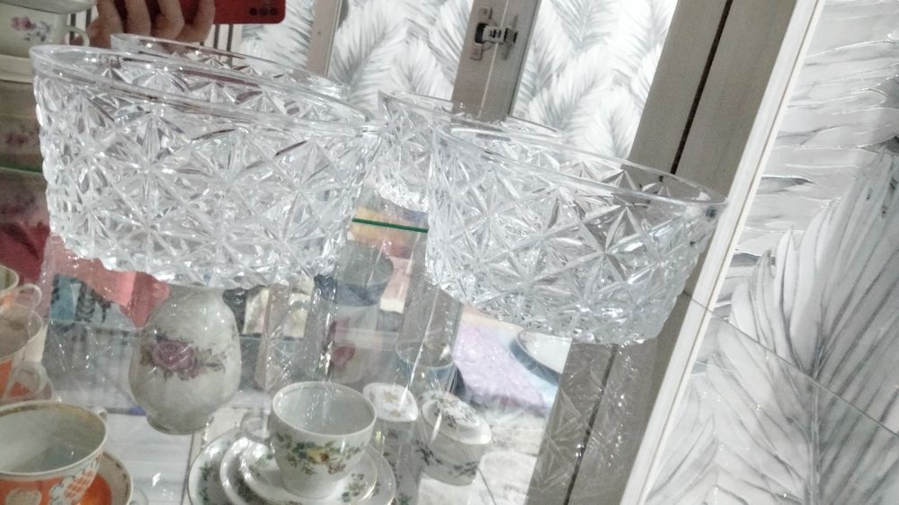 Продам вазочки советские, хрустальные.