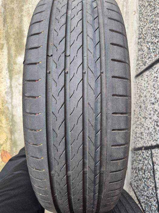 2025 215/60/18 Continental
