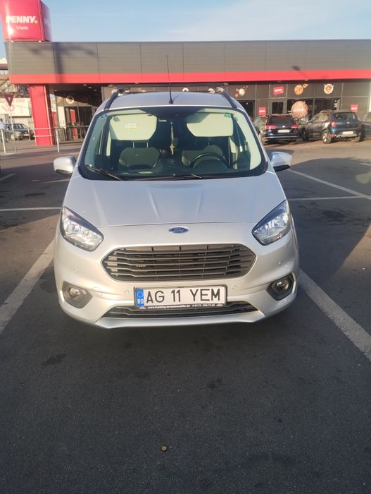 De vânzare Ford Tourneo Courier Proprietar. Accept variante cu 7locuri
