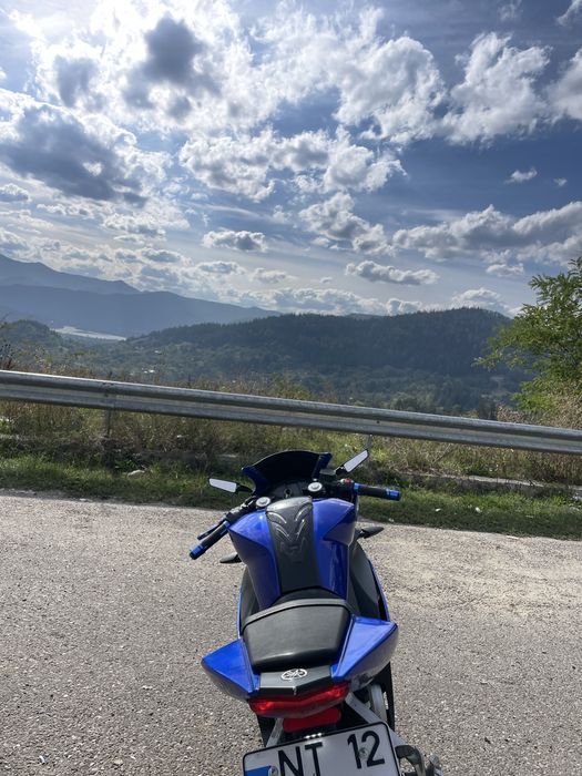 Yamaha yzf r-125