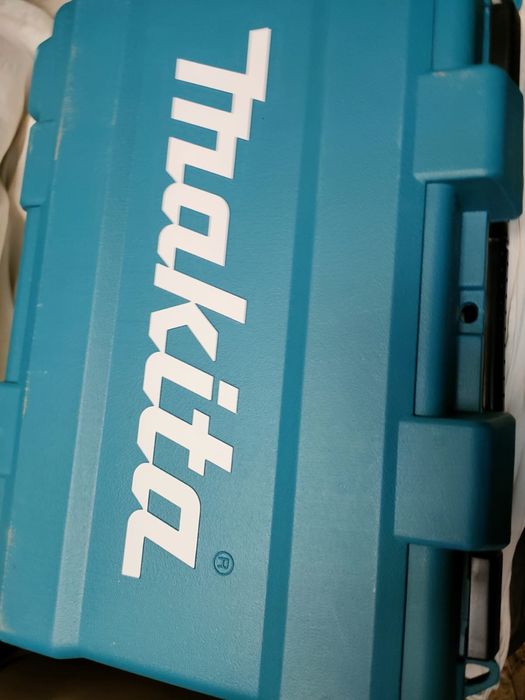 Акумулаторен ударен винтоверт MAKITA