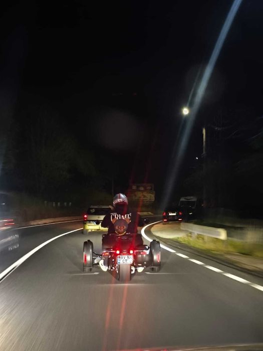 Închiriază un Can-Am Ryker Rally 900cc