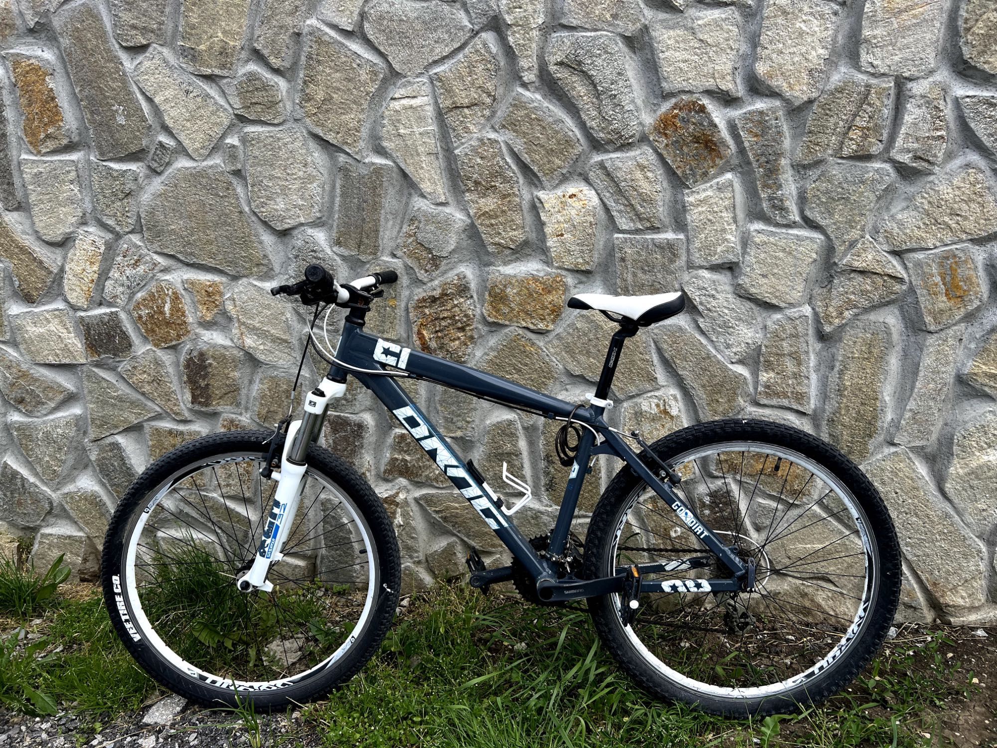 Продавам Drag C1 Dirtjump –  14.5" рамка, 3x8 скорости Shimano