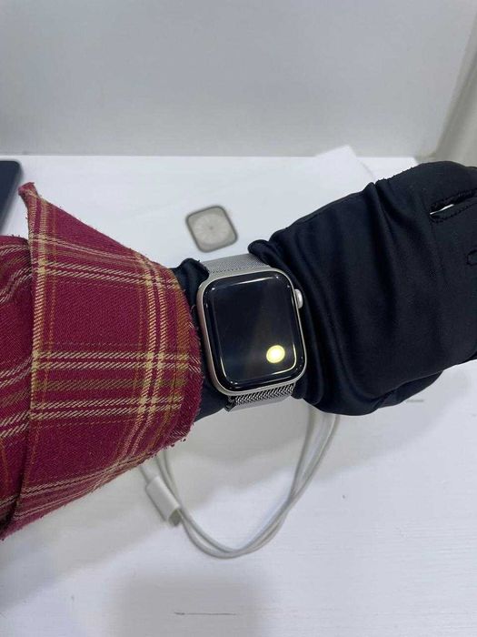 Часы APPLE WATCH 8 45 mm