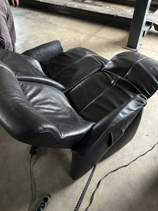 Canapea piele electrica