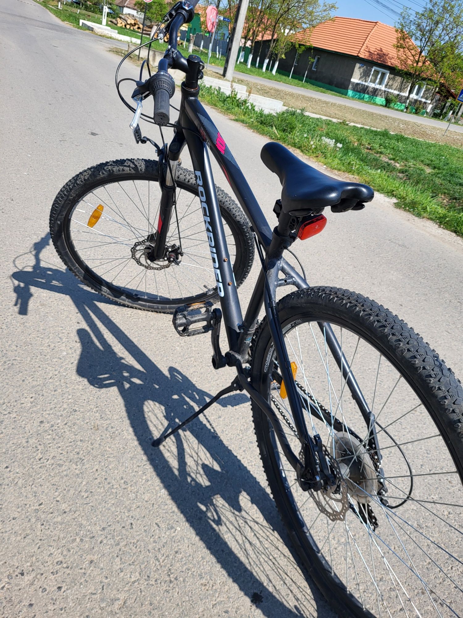 Bicicleta noua băieți preț 1300 negociabil