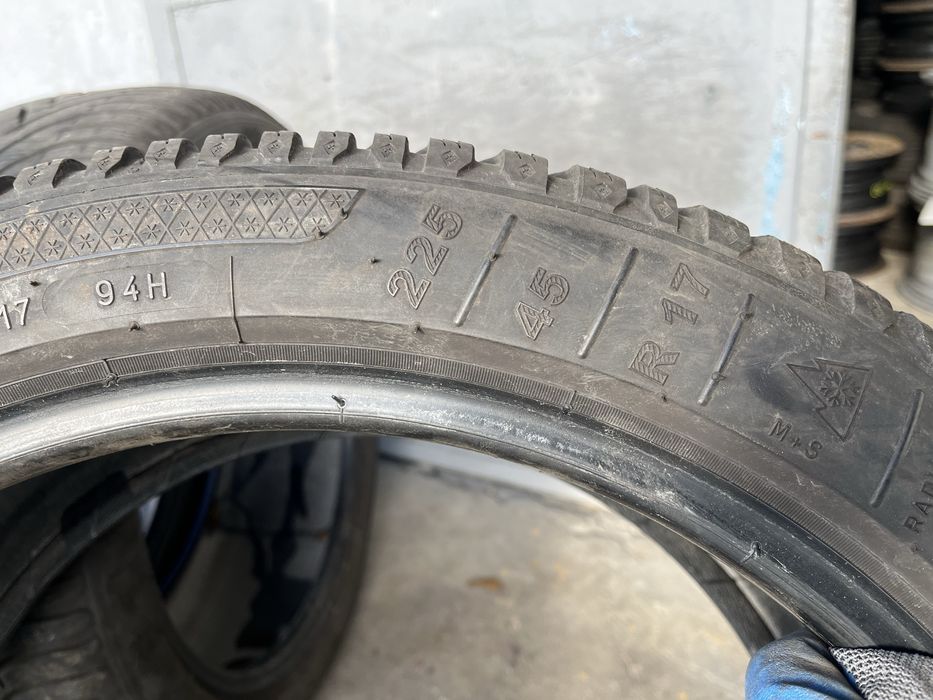 4 бр. зимни гуми 225/45/17 Kleber DOT 3520 5+