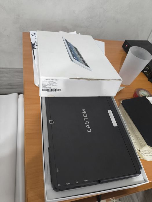 Планшет Castom gs-e100w