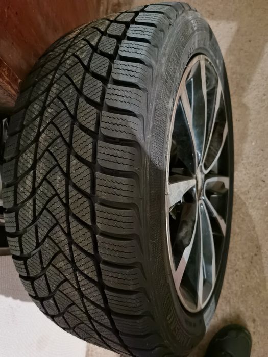 1 janta+cauciuc nou Hyundai 5x114.3 17 inch