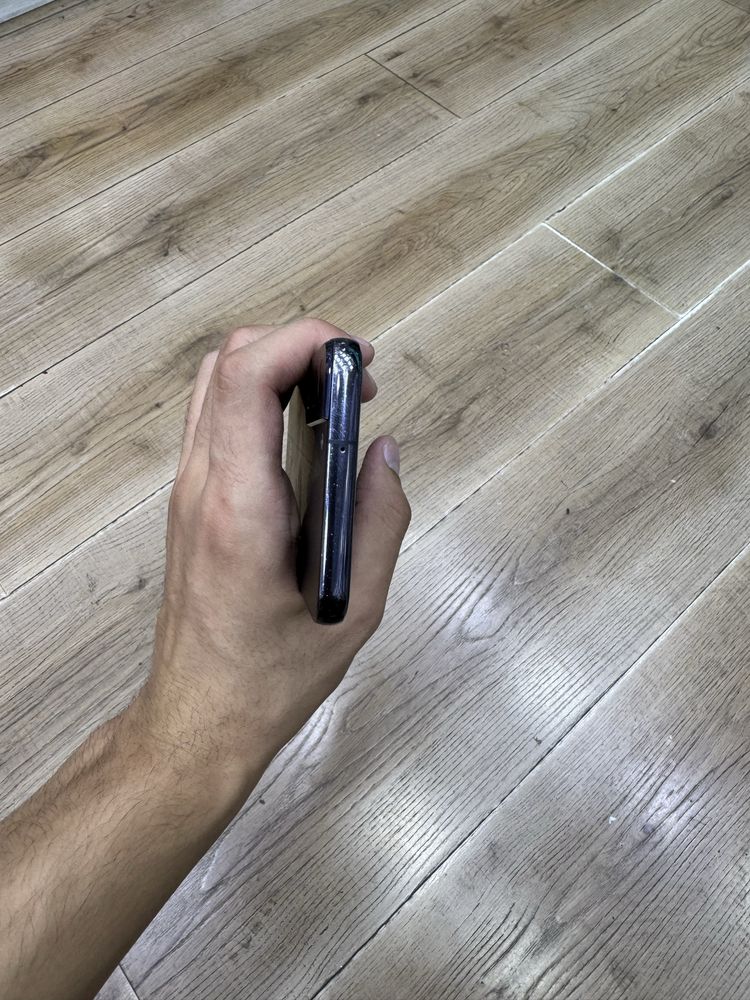 Samsung S22 plus 8/128 karobka srochna sotiladi