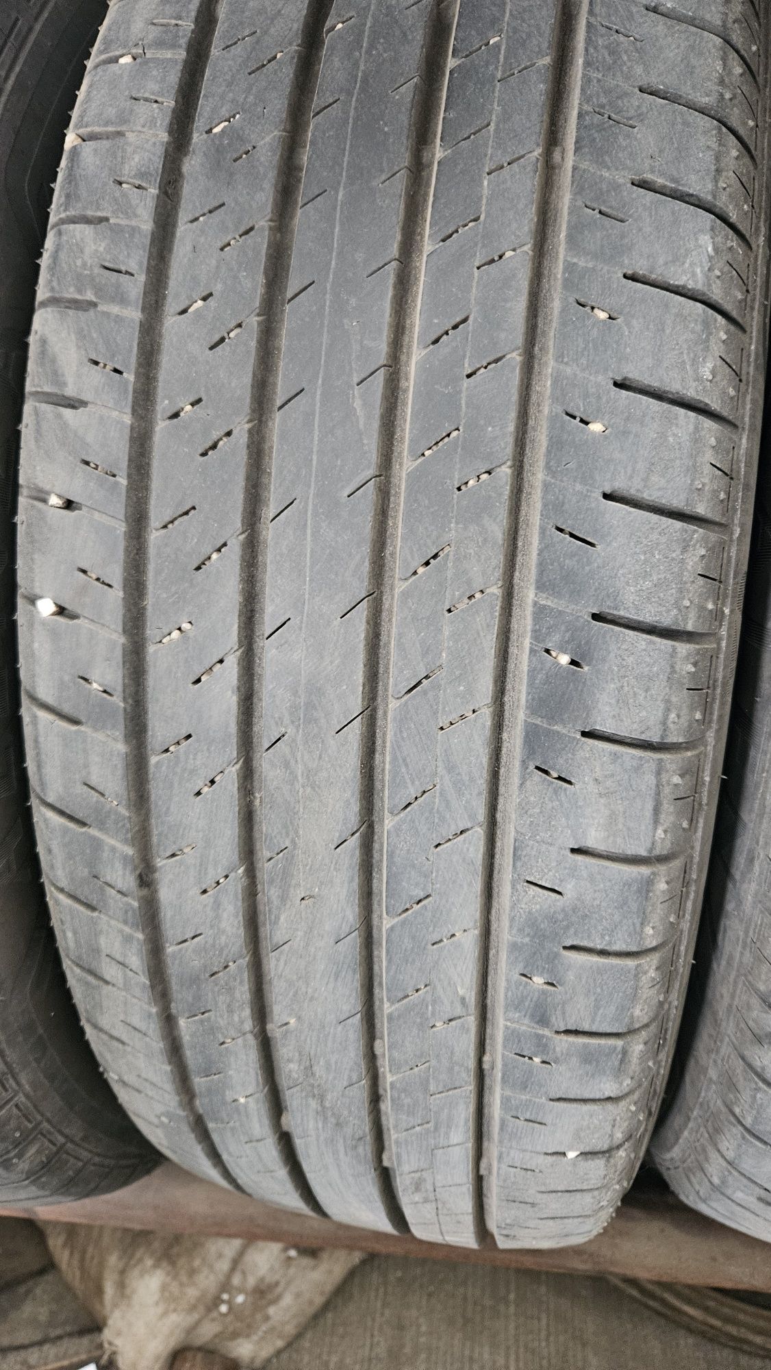 225/60R18 Bridgestone 4бр.