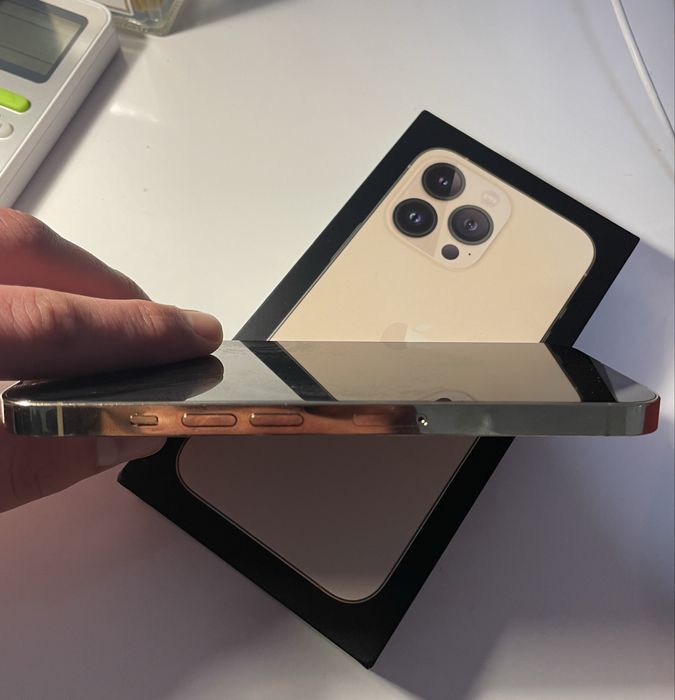 Iphone 13 pro 128 gb  неразличим  от  нов