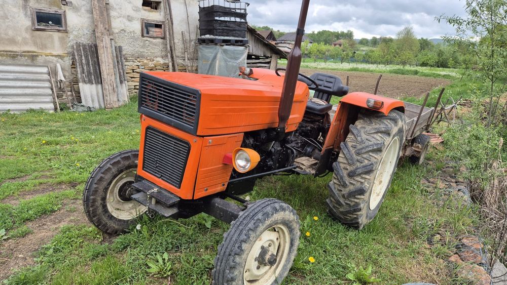 Vând Tractor Fiat 540 reconditionat
