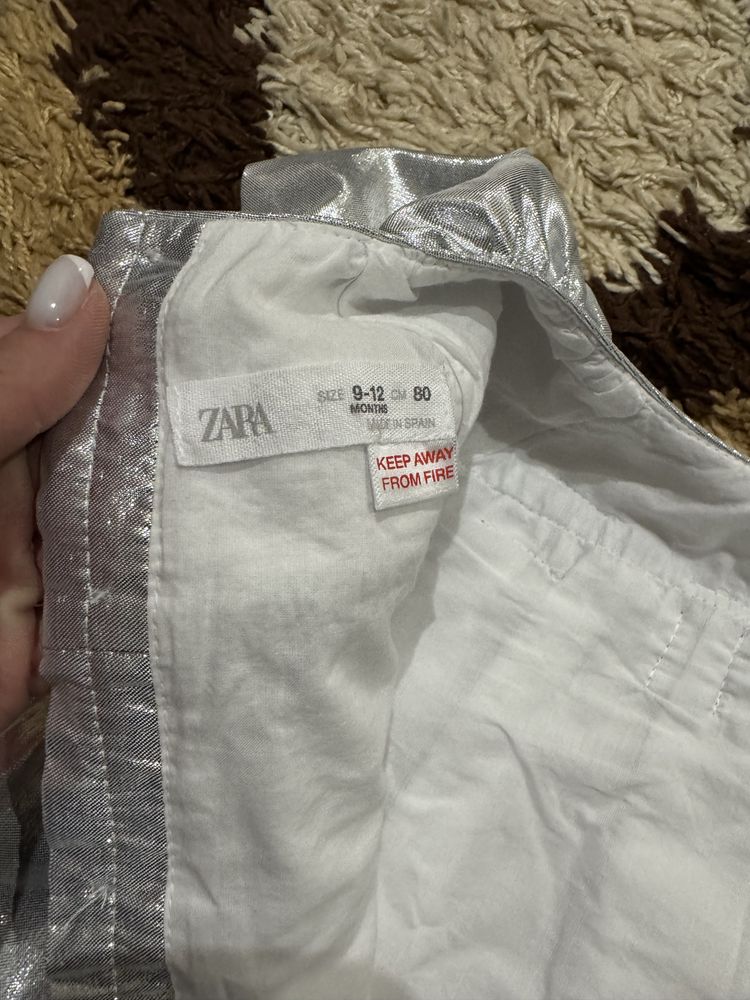 Zara бебешки рокли