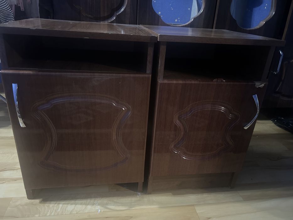 Продам 2 тумбу в хорошем состояний