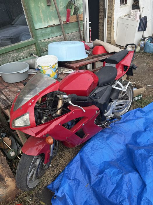 Vand motocicleta japoneza 125 cc