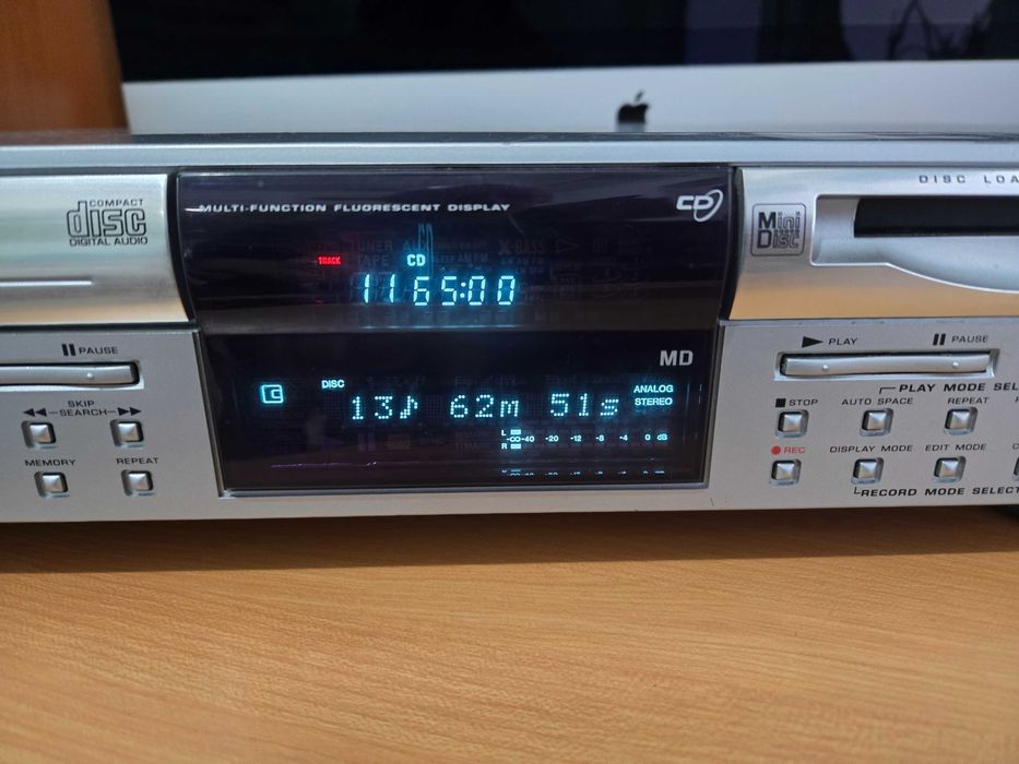 Lifetec LT 8964 cd player/minidisc