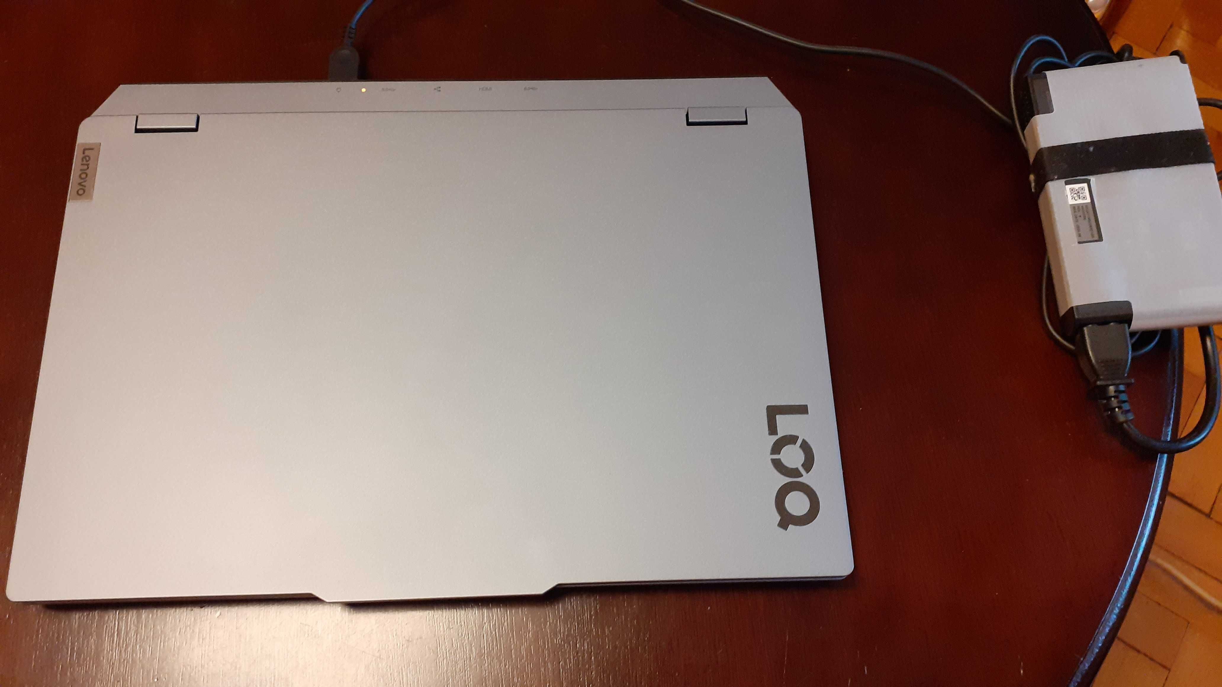 Лаптоп Lenovo LOQ 15IRX9.