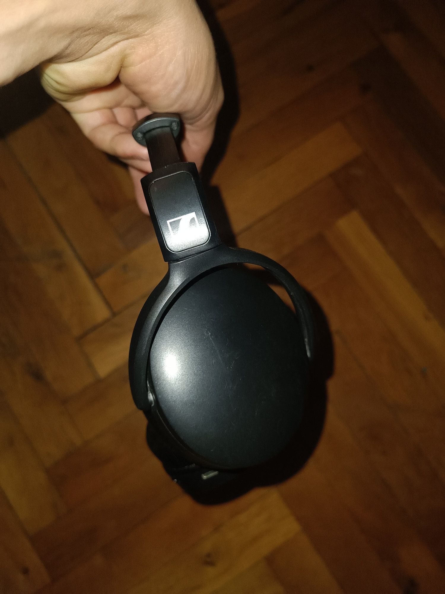 Sennheiser блутут слушалки