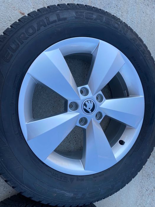 Jante originale Skoda 17 cu anvelope de iarna