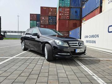 Прдодавам Mercedes-Benz C220 основно обслужен+ верига