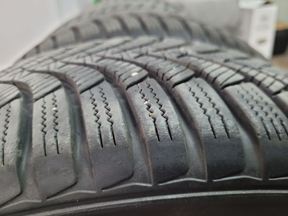 Anvelope iarnă 185 60 15 Hankook