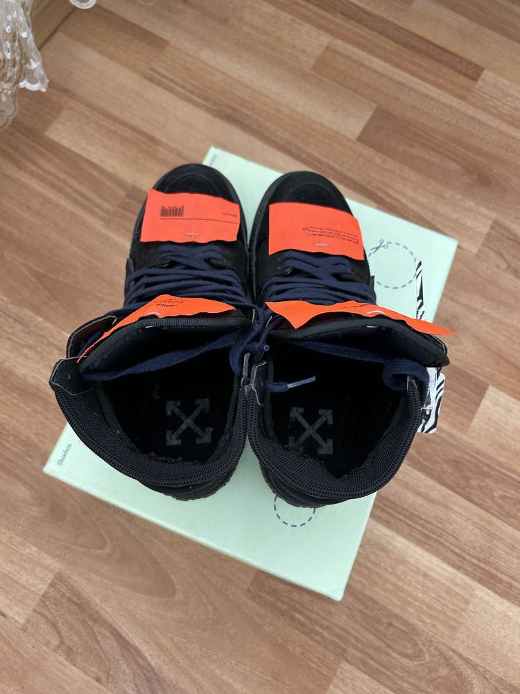 Off White Off Court 3.0