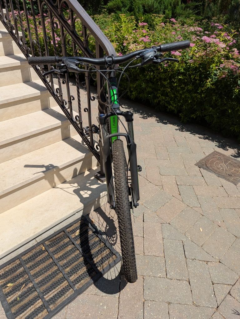 Vând bicicletă damă