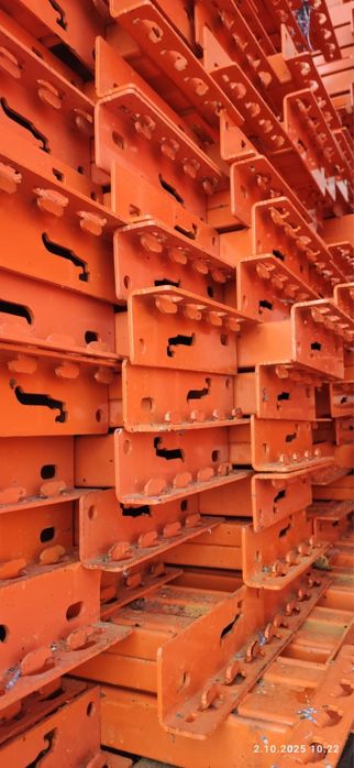 Rafturi metalice industriale in stoc