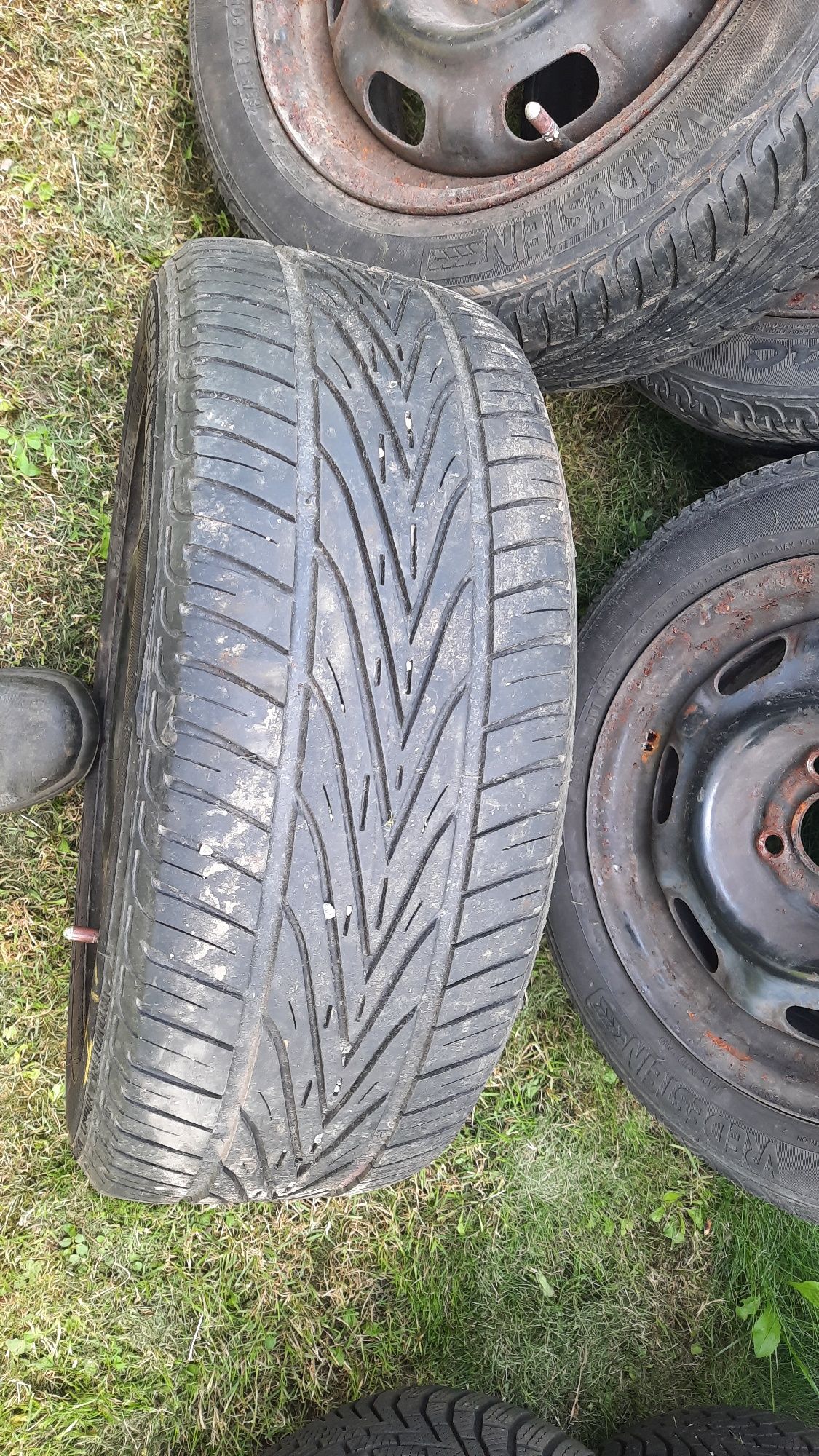 Roti vara Polo 185/55R14 Vredestein