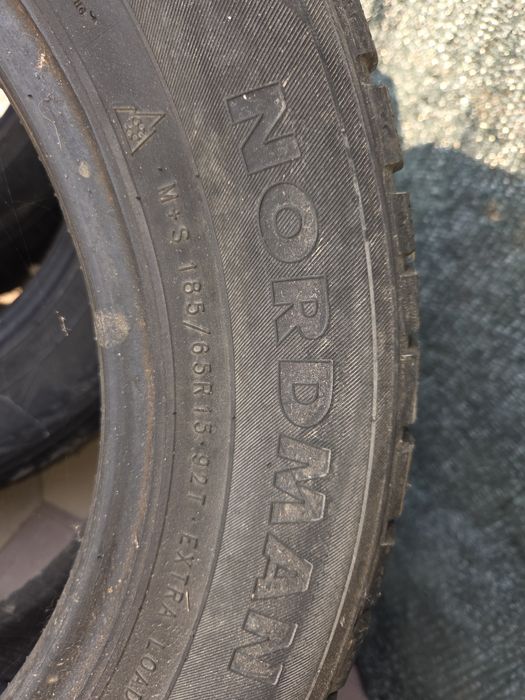 Продаётся шины зимние 185.65..R15