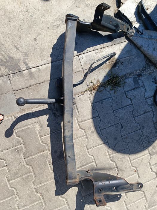 Теглич за Тойота рав4