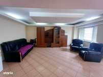 Apartamentul este situat vis-a-vis de  Hotel City .