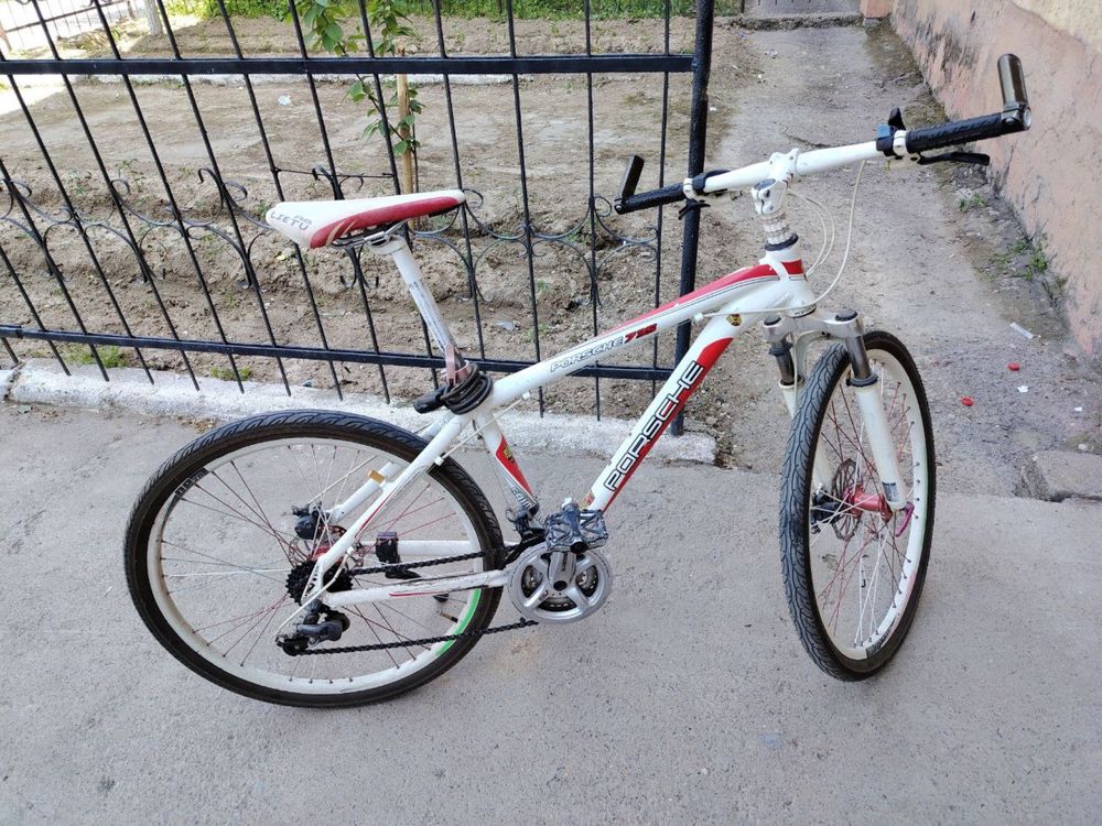 Velosiped sotiladi.