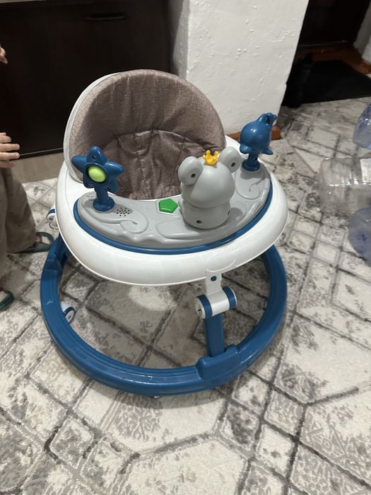 Продам ходунки Baby walker от 7 месяцев
