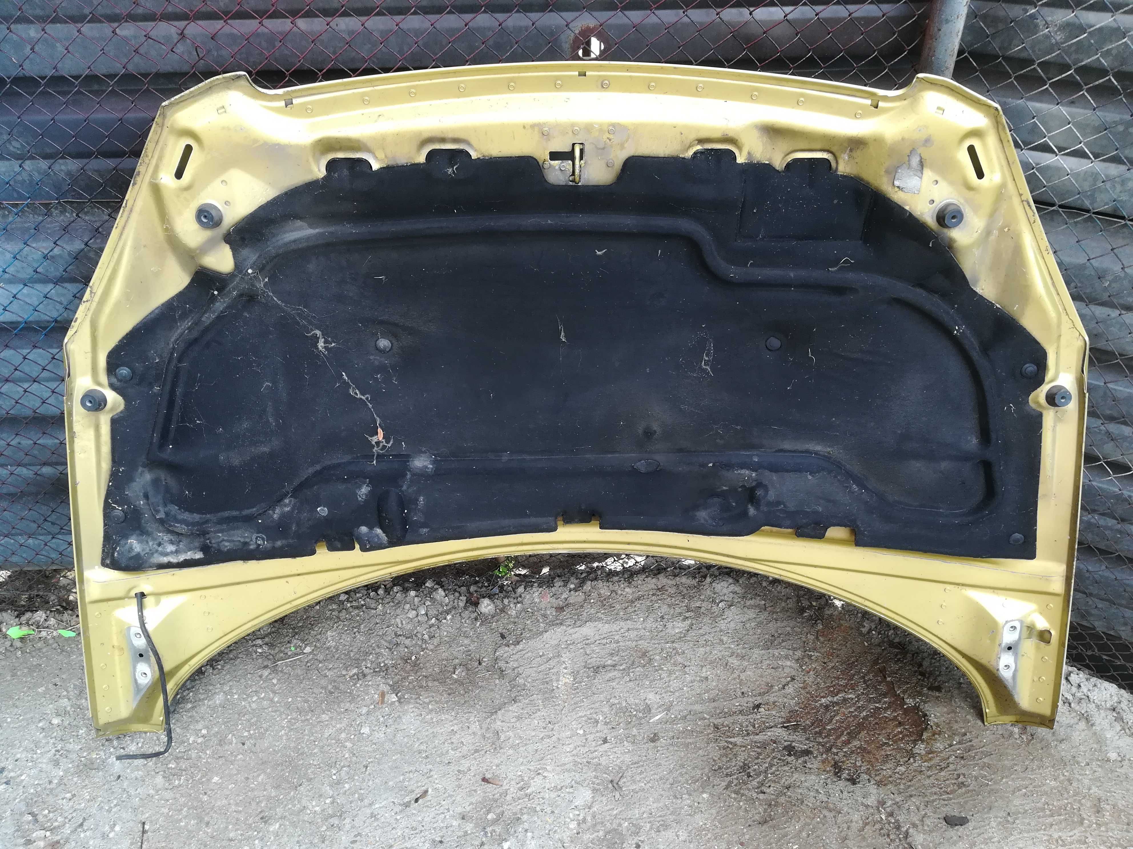 Преден капак Пежо 307 Peugeot 307