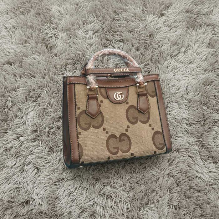 Geanta/Poseta Gucci Diana Bamboo