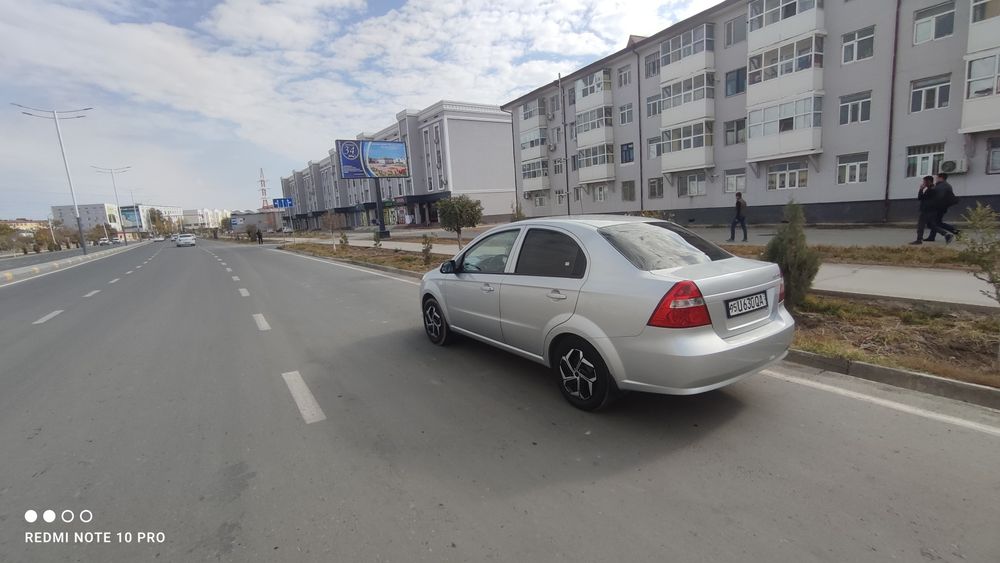Nexia 3  satiladi
