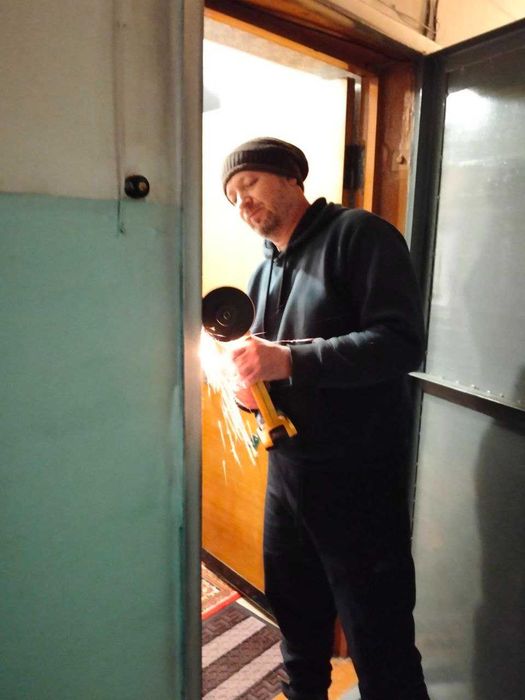 Вскрытие замков открыть дверной замок, установка, ремонт, замена замка