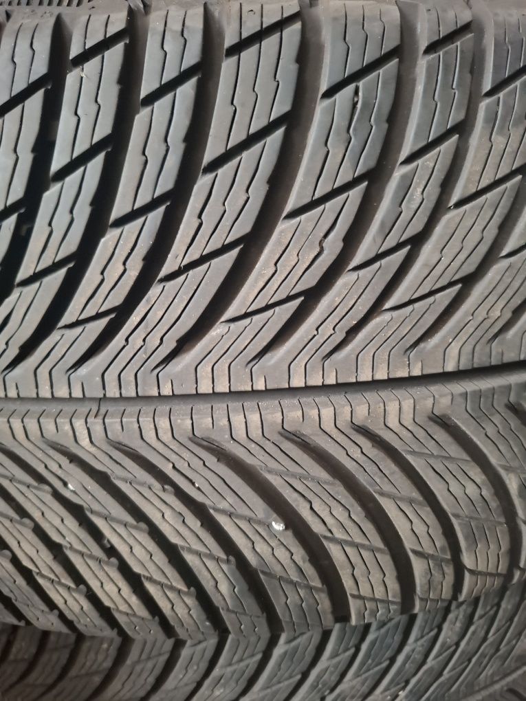 225/65/17 Michelin 8 броя зимни дот2521