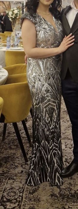Rochie argintie cu paiete