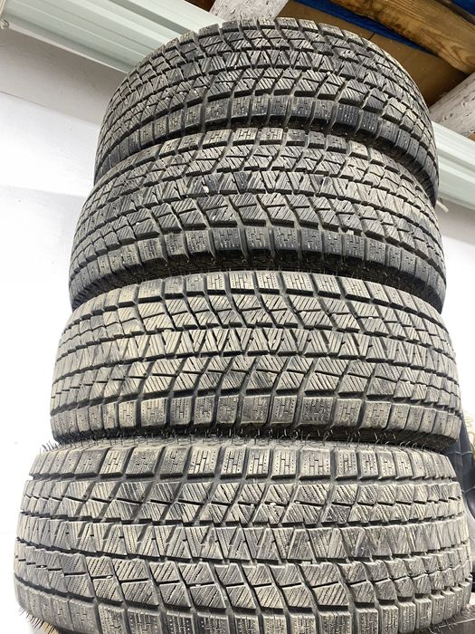 Зимний шины 205/65/R15 колпект 4 штук