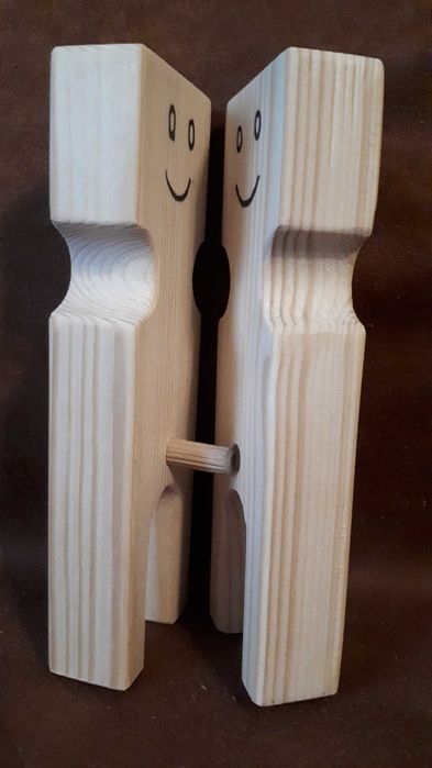 Statuete lemn stilizate, pereche - handmade, prelucrare excelenta