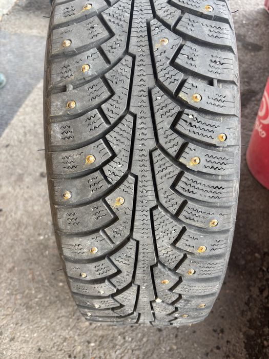 Шина зимняя с шипами215.65.r16 Triangle 1 штука, Б/У