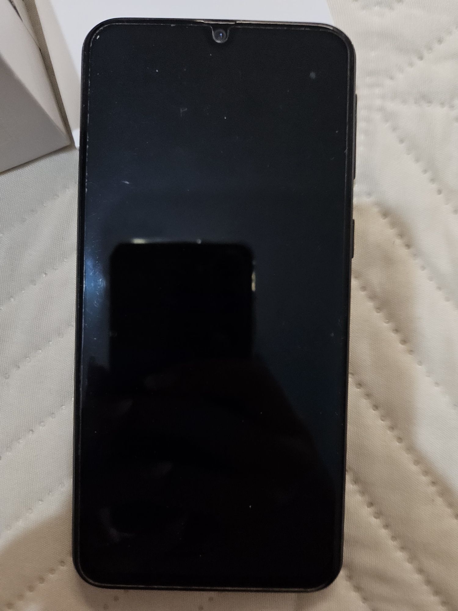 Телефон Самсунг Galaxy А40